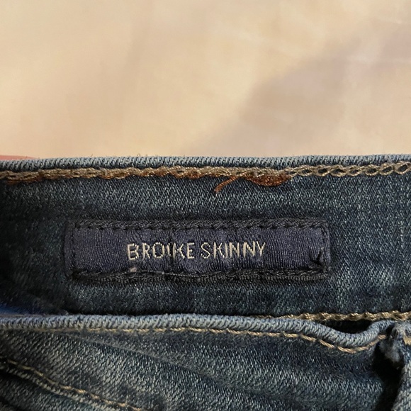 Lucky Brand Skinny Blue Jeans - Picture 5 of 9
